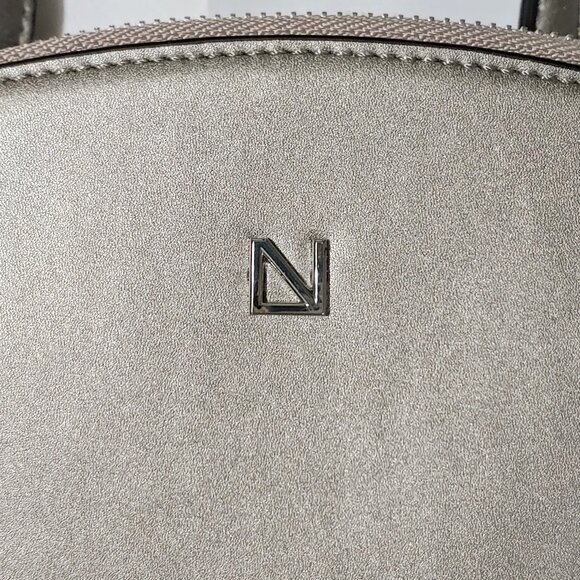 Lux and Nyx Fan Bag Convertible Crossbody Shoulder Bag Large version Silver Gray - Picture 8 of 12